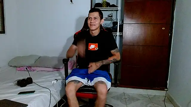 dickmaximum online show from February 10, 4:33 pm