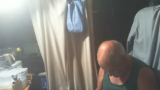 nonnomaturobisex online show from September 29, 3:08 pm