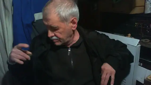 nonnomaturobisex online show from April 24, 5:04 pm