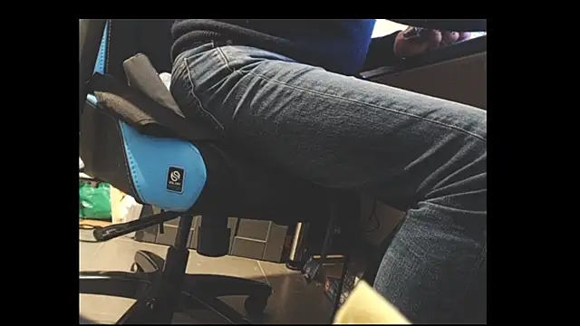 louh261 online show from March 14, 5:20 pm