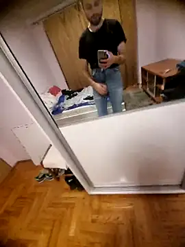 HouseOfCums online show from November 10, 3:00 am