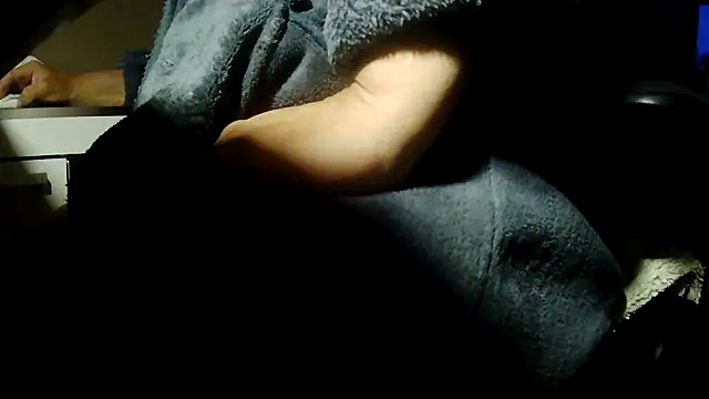 suedel65 online show from April 28, 3:44 am