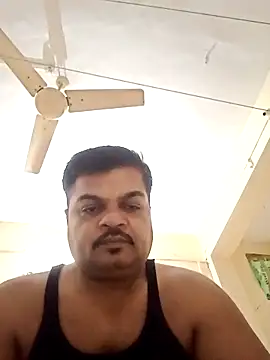 Snapshot of Desi_Londa_143 chatting on March 3, 11:56 pm Desi Londa 143 online show from March 3, 11:56 pm
