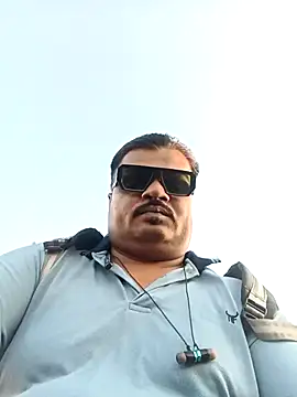Snapshot of Desi_Londa_143 chatting on March 15, 2:03 am Desi Londa 143 online show from March 15, 2:03 am
