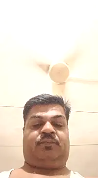 Snapshot of Desi_Londa_143 chatting on March 1, 1:53 am Desi Londa 143 online show from March 1, 1:53 am