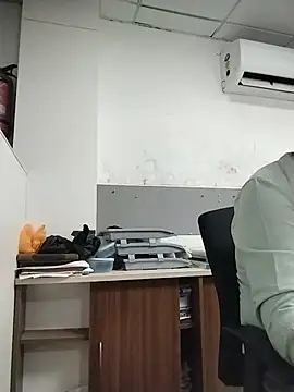 Desi Londa 143 online show from June 12, 3:49 am