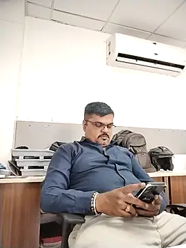 Desi Londa 143 online show from April 27, 9:39 am