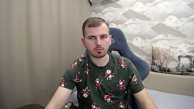 Snapshot of SerzhKorol1 chatting on October 17, 4:00 pm SerzhKorol1 online show from October 17, 4:00 pm