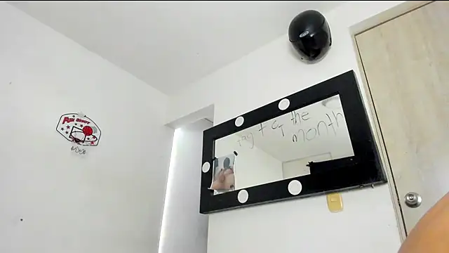 Samuel Suarez online show from April 28, 1:44 am