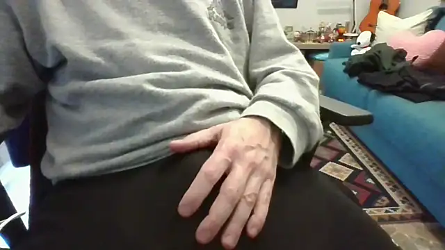 Snapshot of alessex24 chatting on January 18, 9:45 am alessex24 online show from January 18, 9:45 am