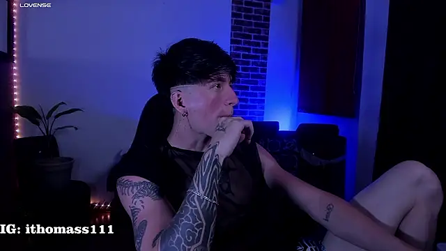 Thomass clark online show from March 7, 1:14 am