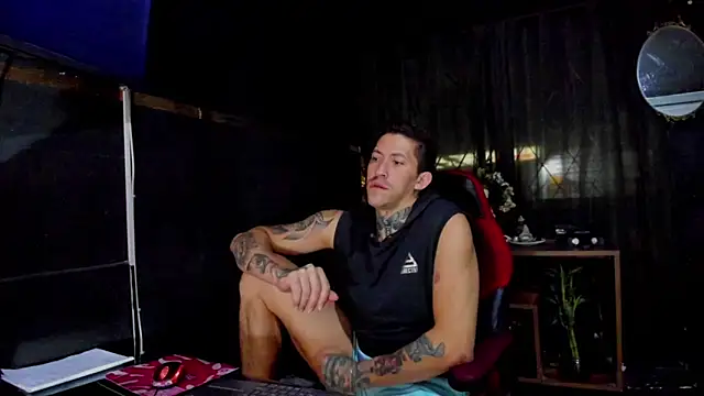 yeckodream online show from March 2, 7:15 am