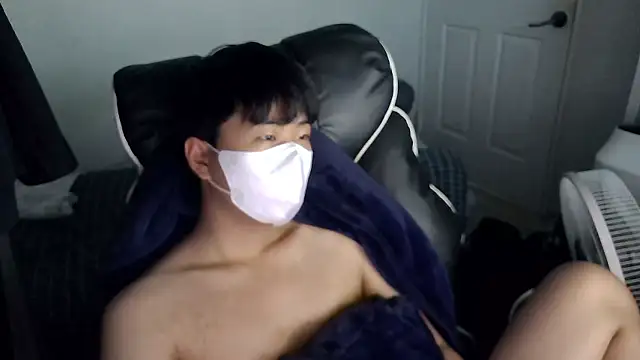 dlgkdla123 online show from April 18, 10:05 am