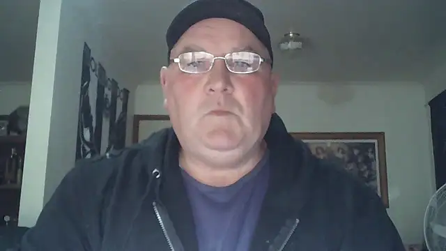 Snapshot of HOTANAL chatting on October 26, 5:20 am HOTANAL online show from October 26, 5:20 am