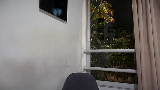 romeolovedark online show from June 15, 3:53 am