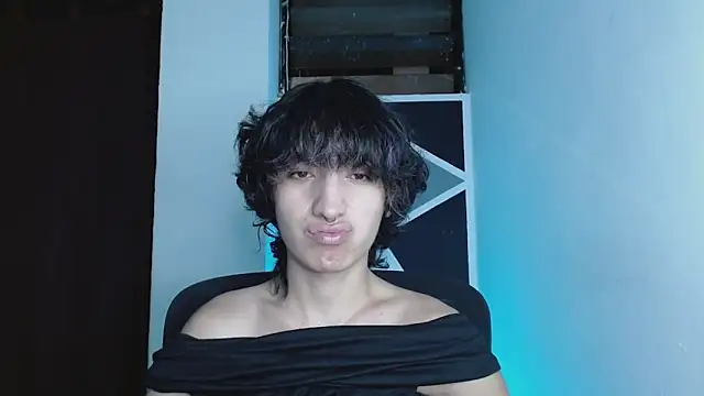 littlextreme online show from May 10, 1:51 am
