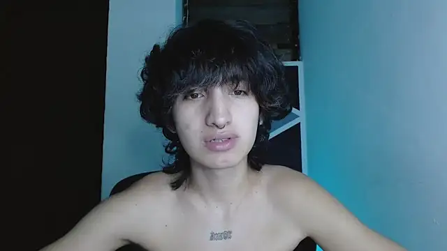 littlextreme online show from May 17, 12:52 am