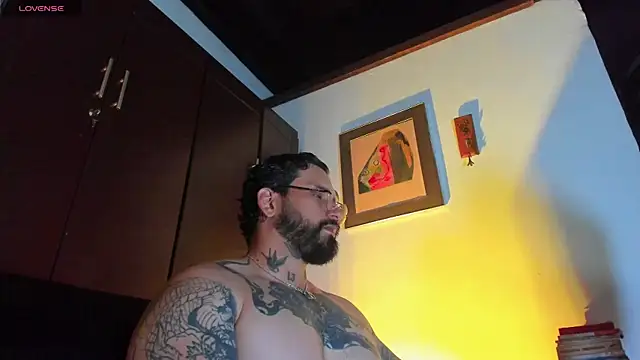 CamiloGray  online show from April 28, 2:00 pm