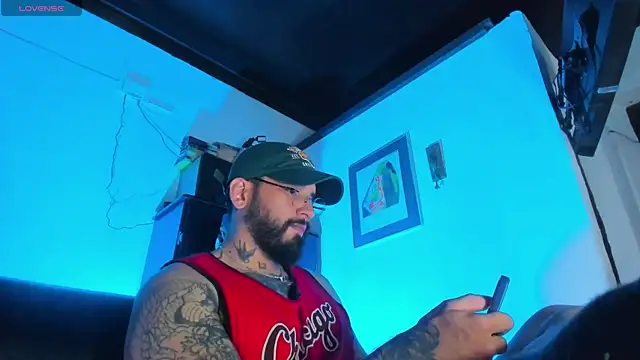 CamiloGray  online show from October 21, 1:58 pm