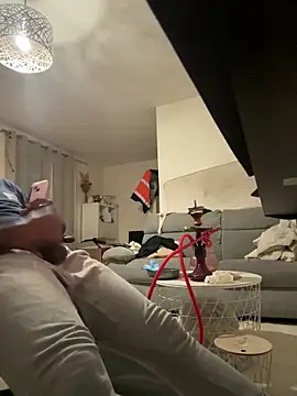 waakenda online show from November 7, 7:06 pm