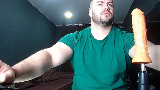 Snapshot of muscularjohnforuX chatting on March 1, 8:36 am muscularjohnforuX online show from March 1, 8:36 am