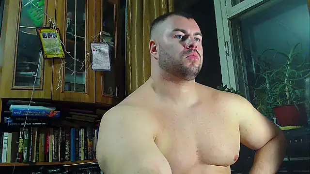 Snapshot of muscularjohnforuX chatting on January 5, 5:20 pm muscularjohnforuX online show from January 5, 5:20 pm