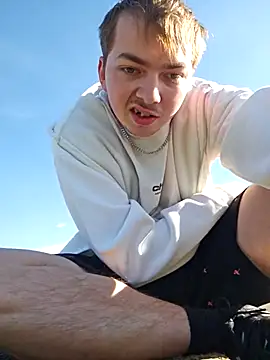 BigJuicy18cm online show from April 28, 2:55 pm