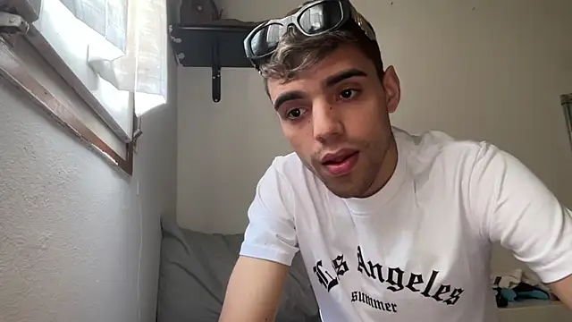 hell boyys online show from April 23, 2:52 pm