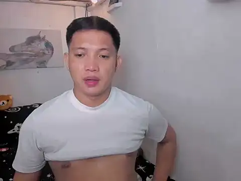 xSebastian19 online show from May 7, 5:35 pm