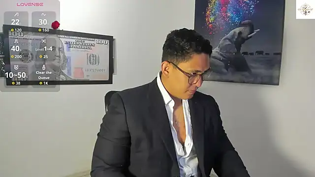 Snapshot of Colton_Massif chatting on October 18, 4:17 am Colton Massif online show from October 18, 4:17 am