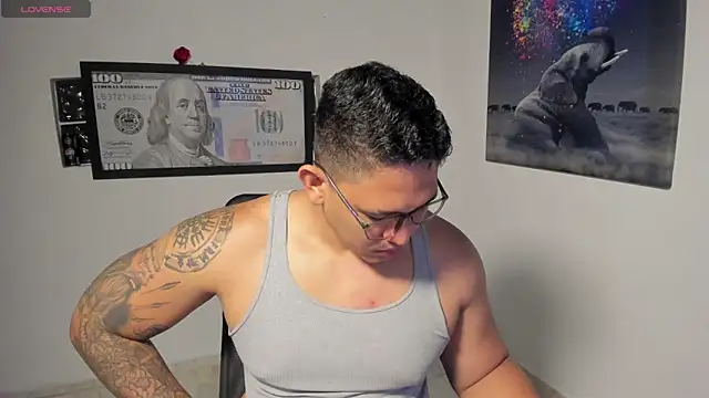 Colton Massif online show from November 20, 4:12 am