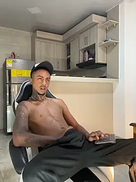 YeremiBrowm online show from April 6, 9:48 pm