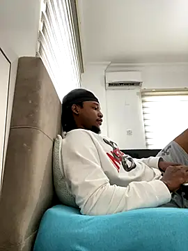 Snapshot of finefinance chatting on October 25, 4:58 am finefinance online show from October 25, 4:58 am