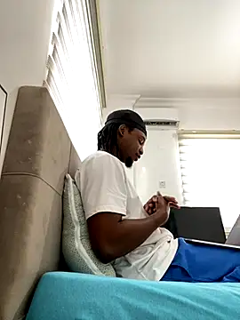 Snapshot of finefinance chatting on October 18, 5:34 am finefinance online show from October 18, 5:34 am