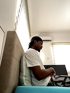 Snapshot of finefinance chatting on October 19, 5:34 am finefinance online show from October 19, 5:34 am