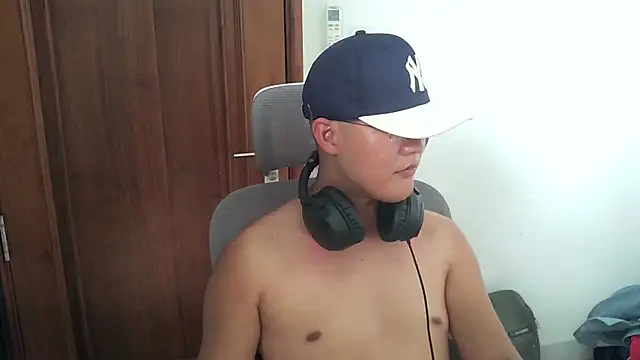 luckyjackie25 online show from June 11, 9:07 am