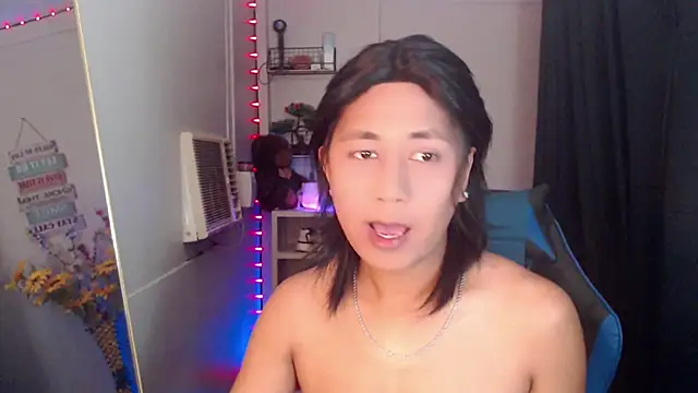 khael moreno online show from January 12, 6:06 am