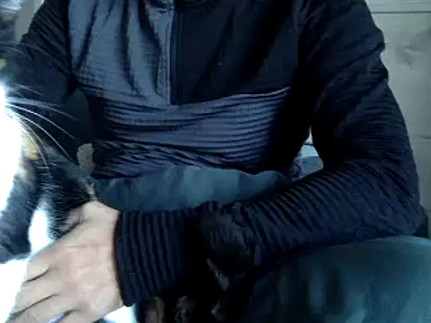 curioushetero online show from January 7, 8:37 am