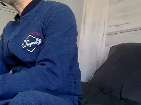 curioushetero online show from December 19, 12:56 pm