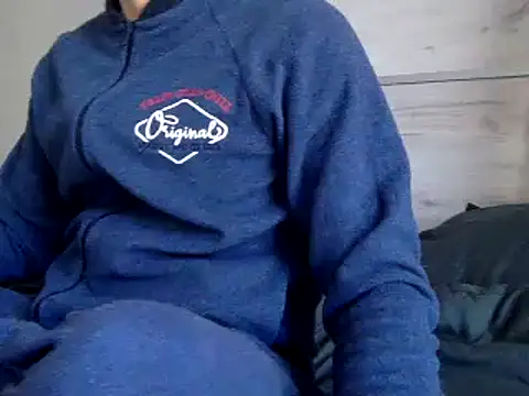 curioushetero online show from December 16, 12:27 pm