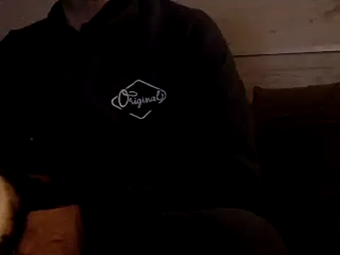 curioushetero online show from December 12, 9:15 pm