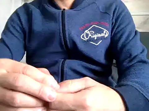 curioushetero online show from December 9, 12:20 pm