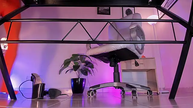 ArchieCollins online show from November 1, 2:26 am