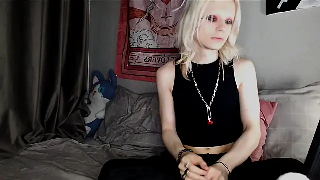 Alien Bella online show from May 13, 11:13 pm