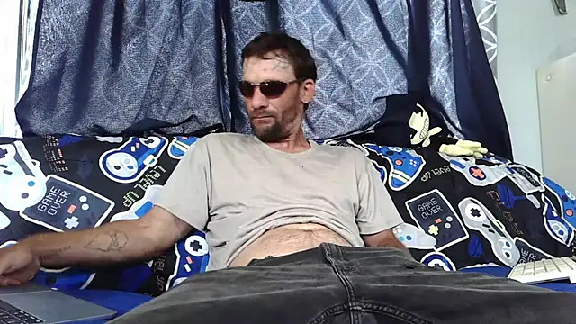 goodick4u28 online show from April 25, 5:32 pm