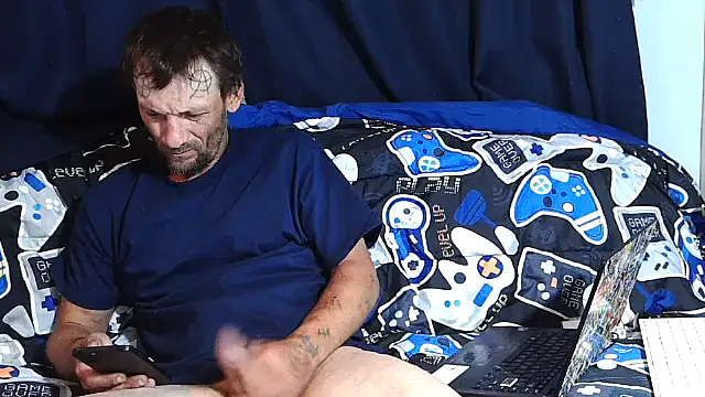 goodick4u28 online show from April 22, 5:35 am