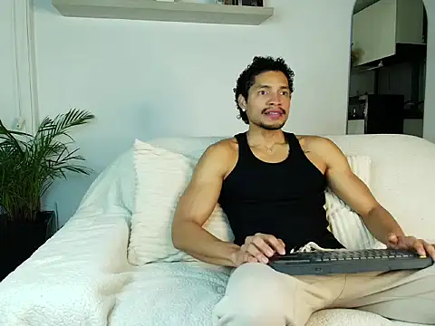 Robyn Miller online show from October 22, 5:49 pm