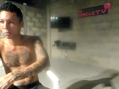 Snapshot of EL-CHICLE-TV chatting on December 20, 7:33 am EL-CHICLE-TV online show from December 20, 7:33 am