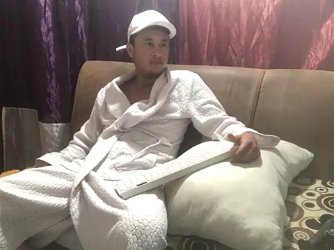 Snapshot of camilovaron chatting on February 6, 2:55 am camilovaron online show from February 6, 2:55 am