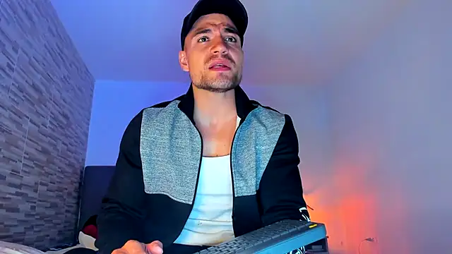 nicolas herrera online show from January 19, 11:00 pm